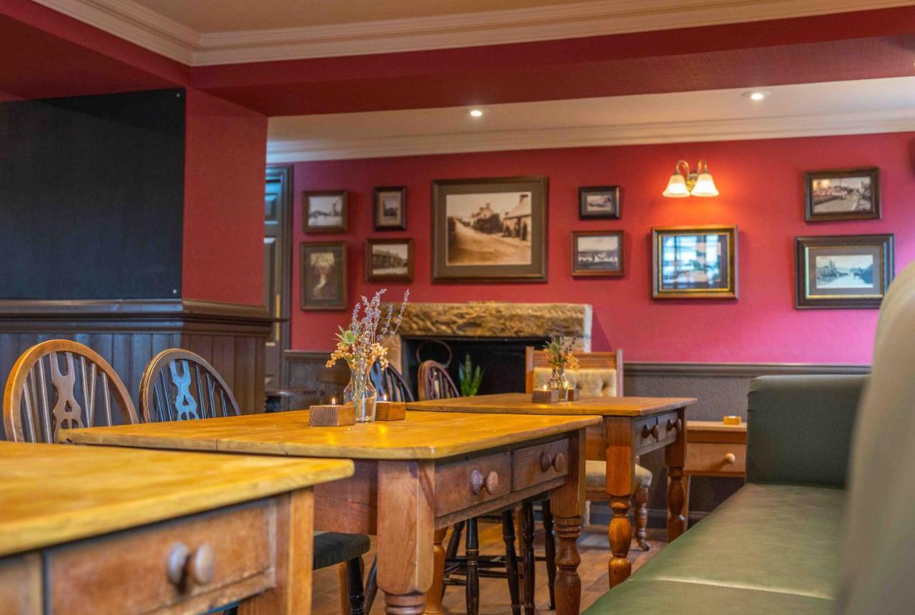 Cross Keys Inn Ettrickbridge Ettrickbridge End Exterior foto